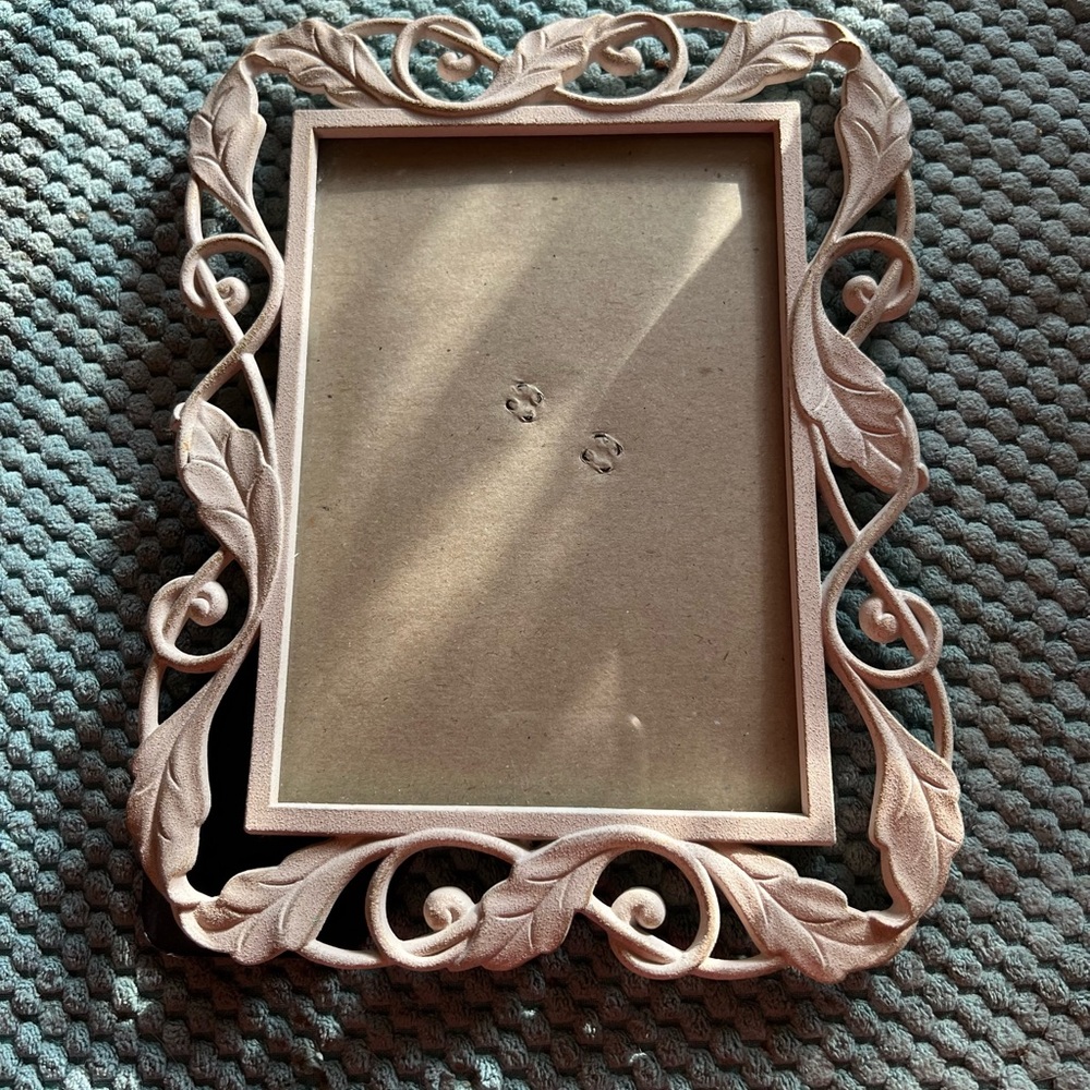 Vintage ELSA Ornate Iron 1996 Cream Photo Frame EUC